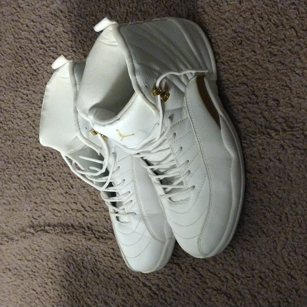 White and Gold Jordan 13 size 12
